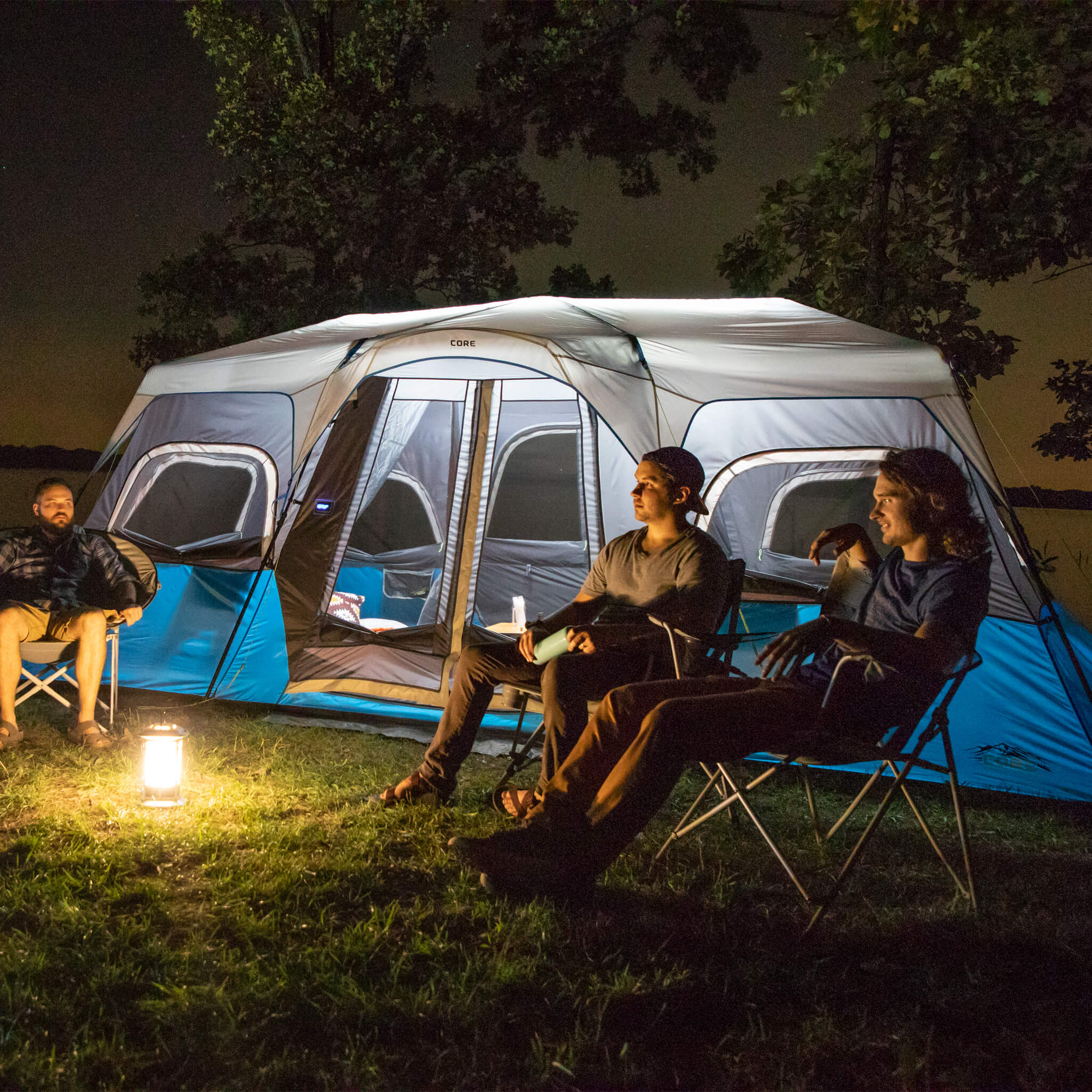 12 Person Lighted Instant Cabin Tent - Image 2